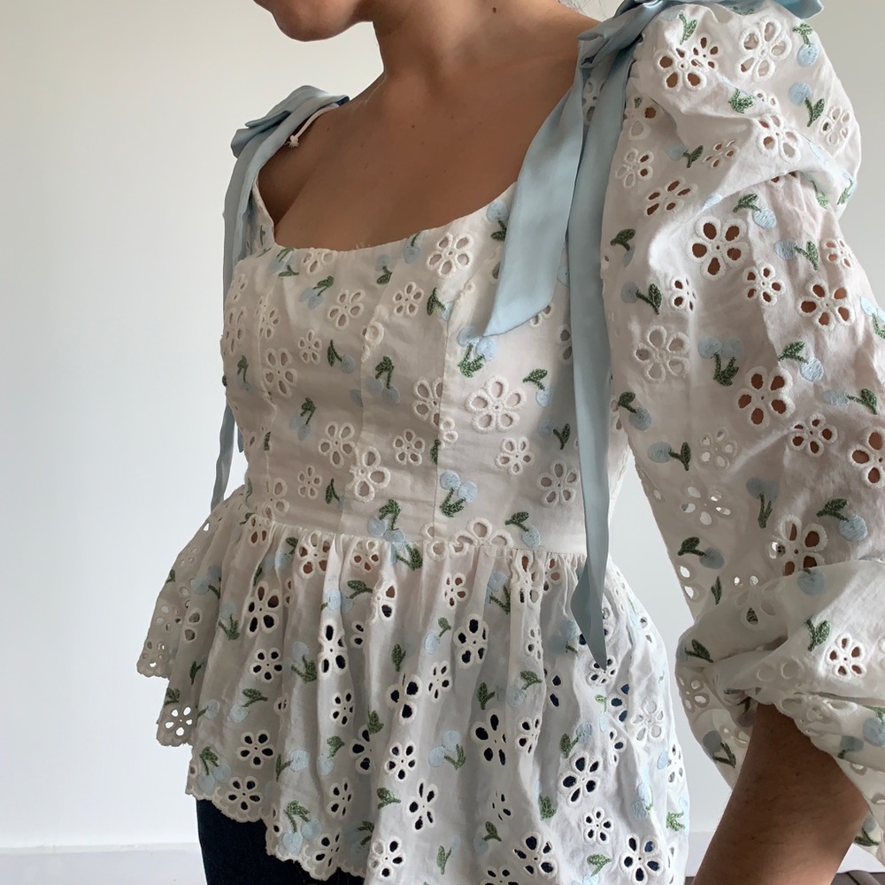 Wild Cherry Cotton For Love & Lemons Gardengirl Small Bow Asymmetrical Eyelet - Picture 3 of 12
